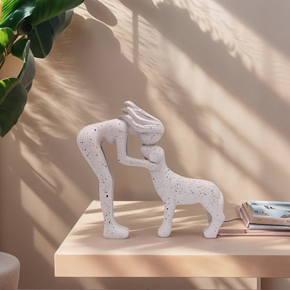 1pc Girl and Dog Friendship Resin Art, Statue of a Girl with Her Dog, Remember Their Bond, Beautiful Home Decor Gift for Those Who Share Friendship, Room Decoration, Reminder of a Girl Carrying Her Loyal Pet as Companion, Indoor & Outdoor Ornament